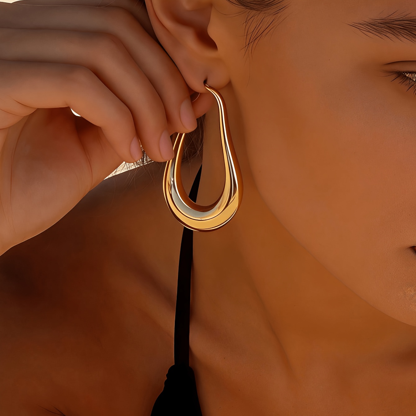 Women's Irregular U-Shaped Water Drop Earrings, Elegant Design